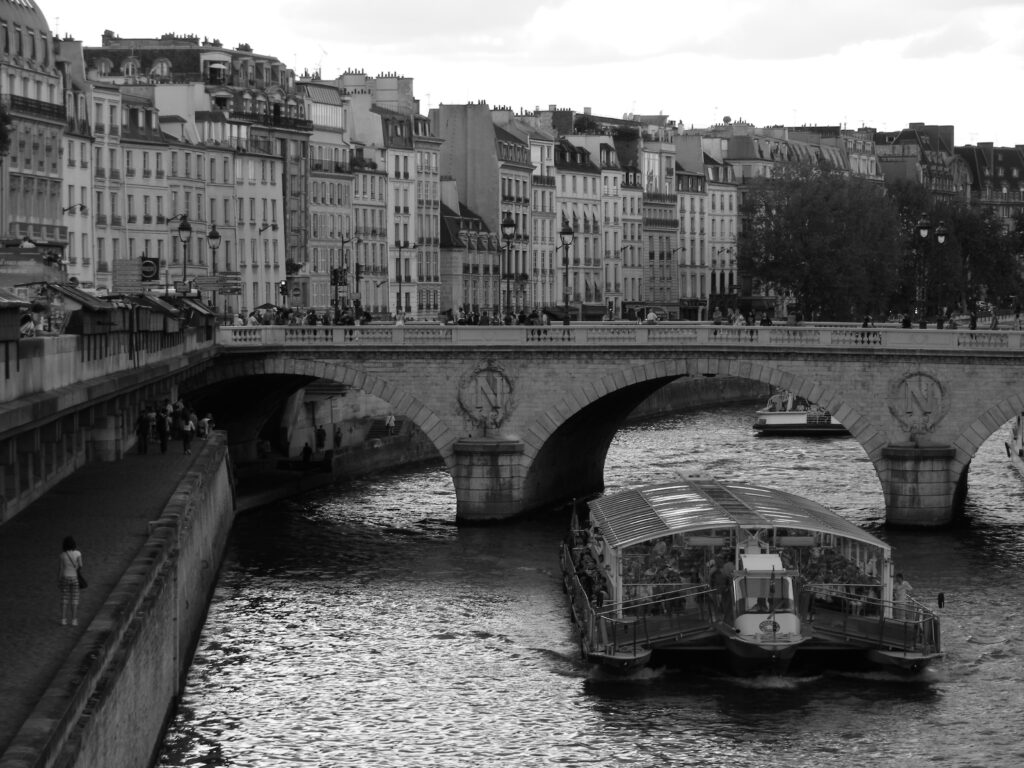 Croaziera Sena Paris - Atractii Turistice